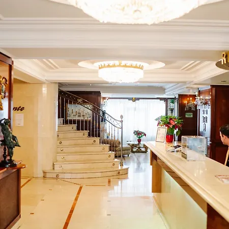 호텔 Rice Reyes Catolicos