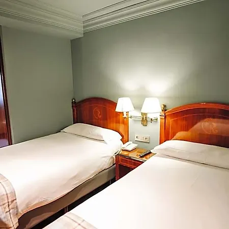 Hotel Rice Reyes Catolicos 4*