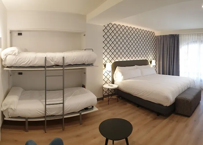 Rice Reyes Catolicos Hotel 4*