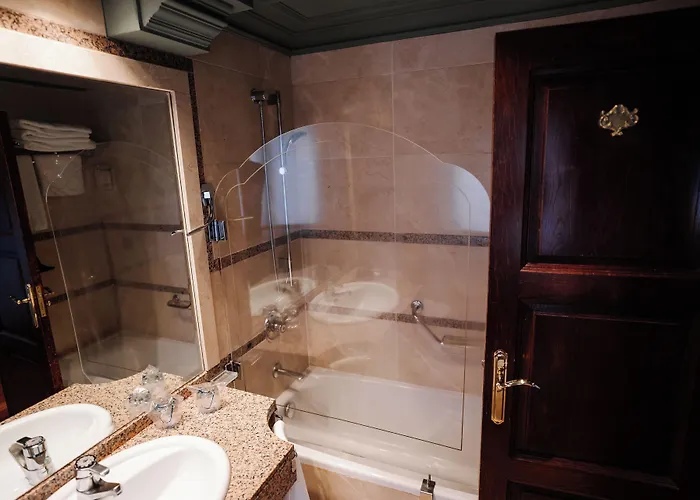 Hotel Rice Reyes Catolicos Burgo